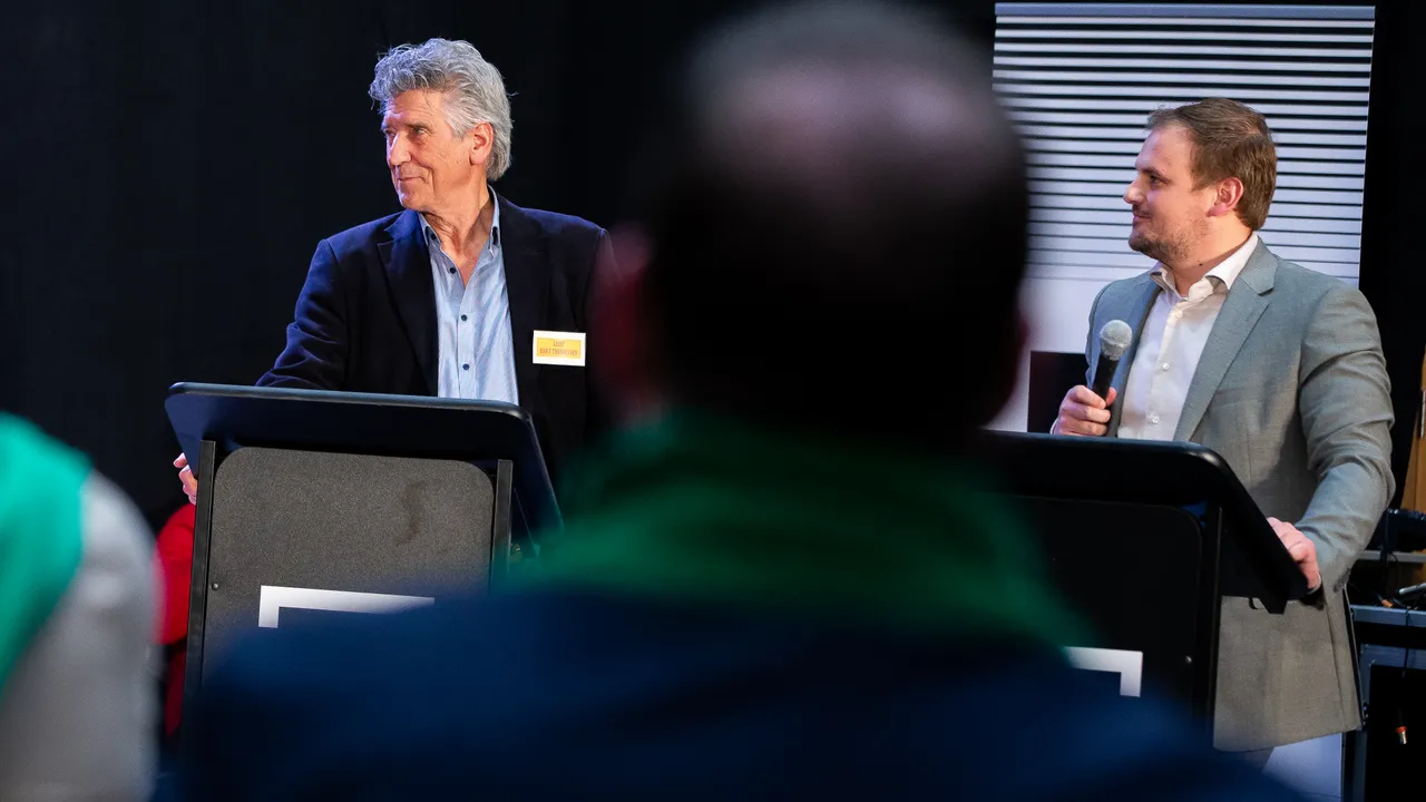 Debat Omroep Land van Cuijk 2026, Bart Theunissen (Lijst Theunissen) en Joeri Nuijen (VVD).